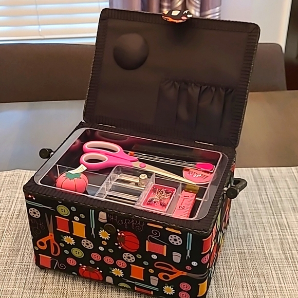 Dritz Sewing Basket - Picture 4 of 9